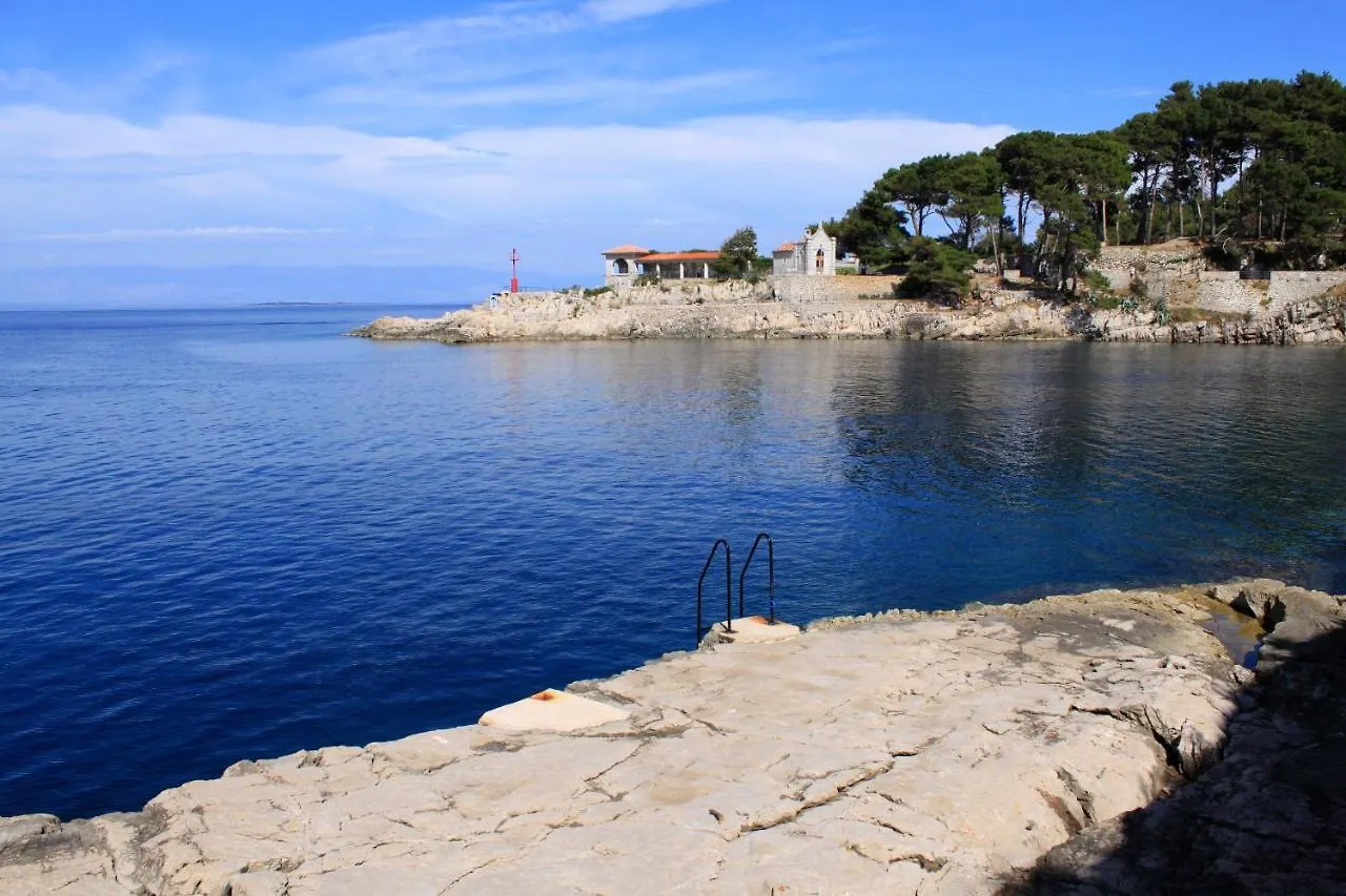 Rooms With A Parking Space Veli Losinj, Losinj - 19743